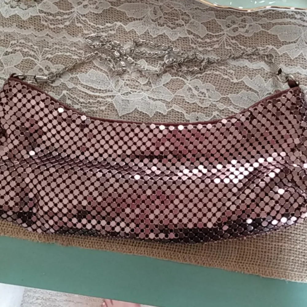 🖐️3/$15🖐️ Clutch purse, hand strap (NWOT)